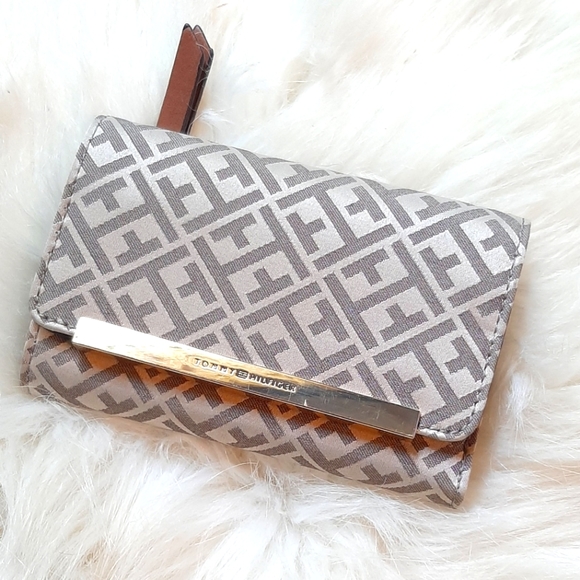 Tommy Hilfiger Handbags - [Tommy Hilfiger] Monogram tri-fold wallet.
